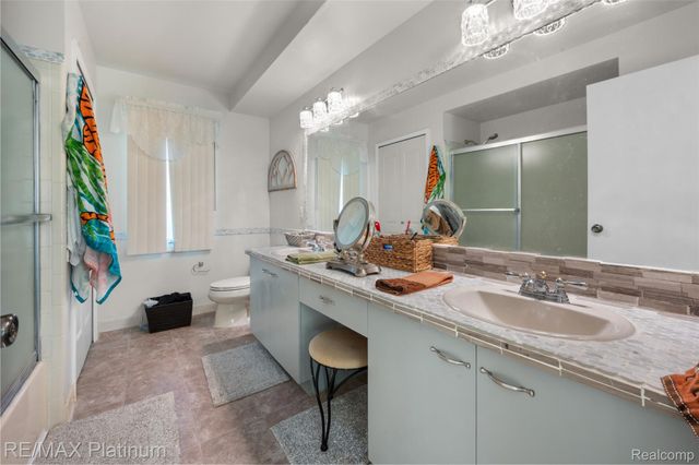 14751 Ashton Lane, Shelby Charter Township, MI 48315