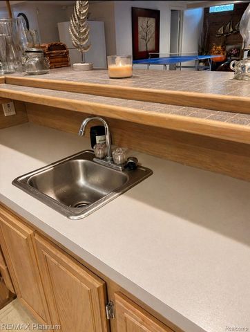 14751 Ashton Lane, Shelby Charter Township, MI 48315