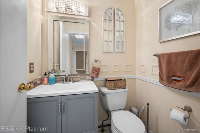 14751 Ashton Lane, Shelby Charter Township, MI 48315