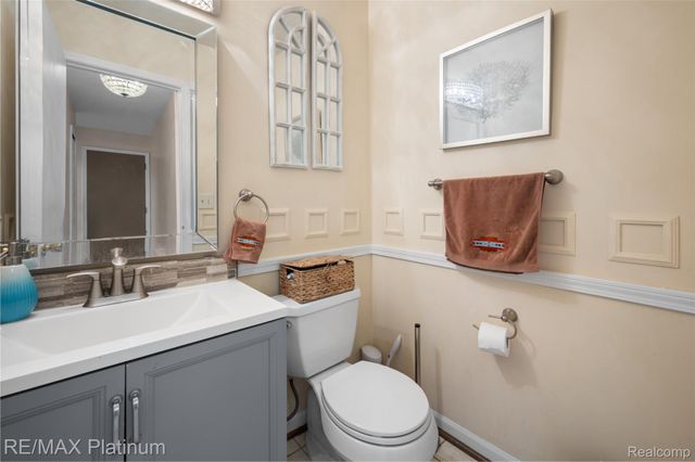 14751 Ashton Lane, Shelby Charter Township, MI 48315