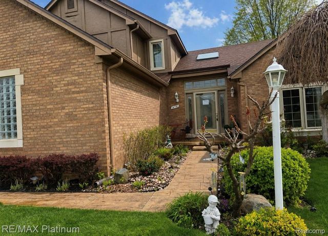 14751 Ashton Lane, Shelby Charter Township, MI 48315