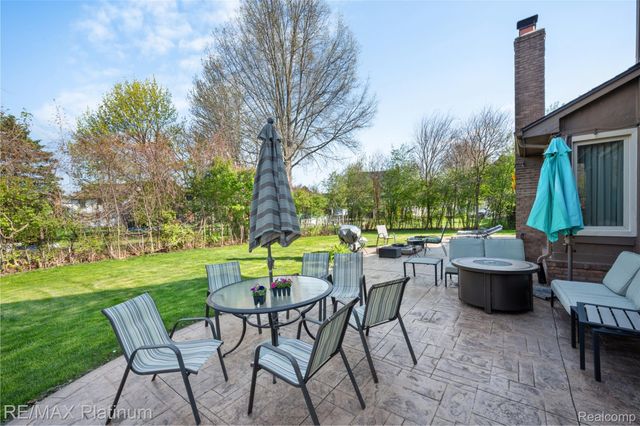 14751 Ashton Lane, Shelby Charter Township, MI 48315