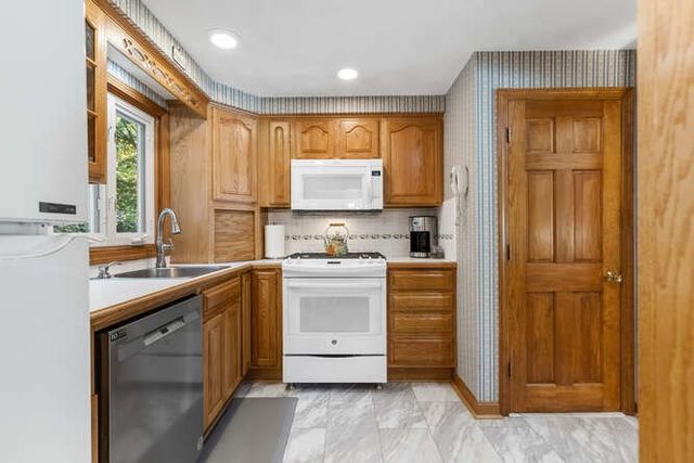 22 Marrett, Burlington, MA 01803