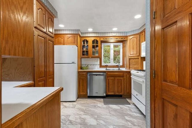 22 Marrett, Burlington, MA 01803