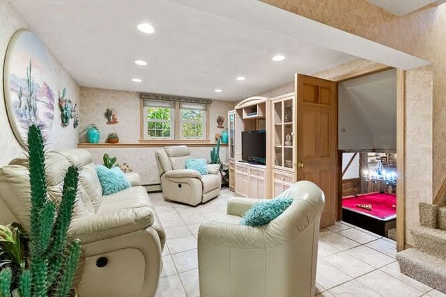 22 Marrett, Burlington, MA 01803