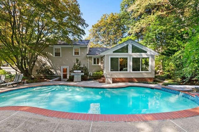 22 Marrett, Burlington, MA 01803