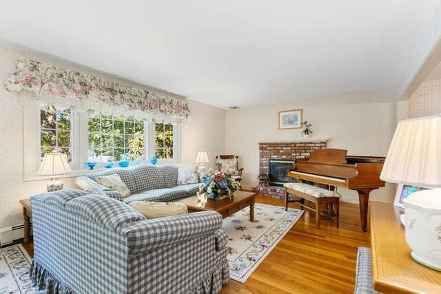 22 Marrett, Burlington, MA 01803