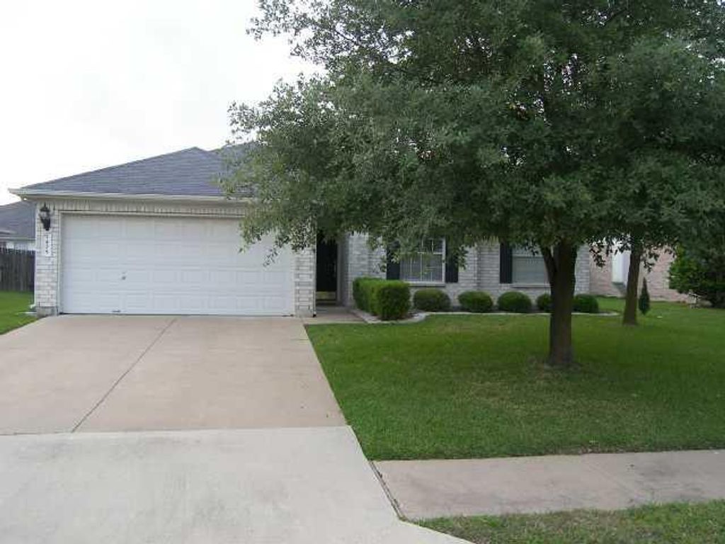 1408 Ashley DR, Round Rock, TX 78665