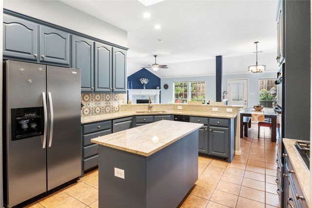 5570 Midnight Moon Drive, Frisco, TX 75036