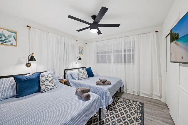 1813 SW 10th Court, Fort Lauderdale, FL 33312