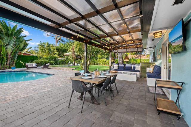 1813 SW 10th Court, Fort Lauderdale, FL 33312