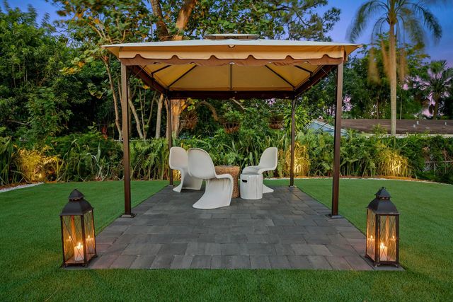 1813 SW 10th Court, Fort Lauderdale, FL 33312