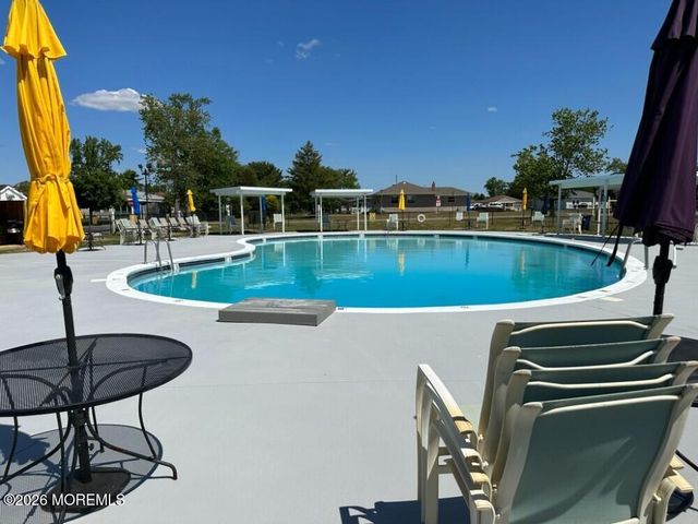 495 Jamaica Boulevard, Toms River, NJ 08757