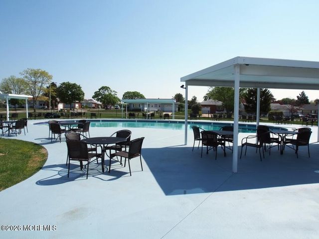 495 Jamaica Boulevard, Toms River, NJ 08757