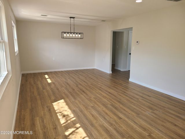 495 Jamaica Boulevard, Toms River, NJ 08757