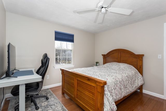 18 Palomino Dr, Franklin, MA 02038