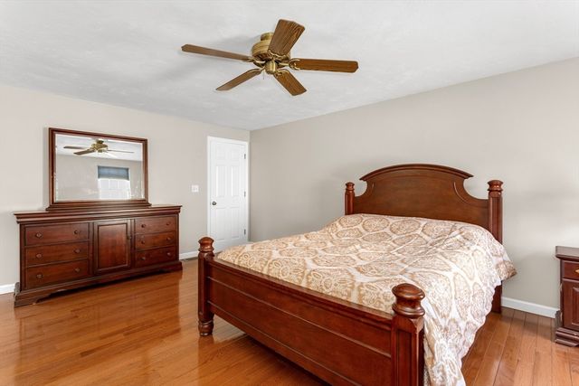 18 Palomino Dr, Franklin, MA 02038