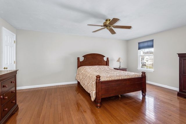 18 Palomino Dr, Franklin, MA 02038