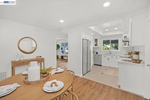 34352 Newton Ct, Fremont, CA 94555