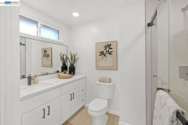 34352 Newton Ct, Fremont, CA 94555