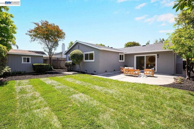 34352 Newton Ct, Fremont, CA 94555