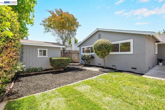 34352 Newton Ct, Fremont, CA 94555
