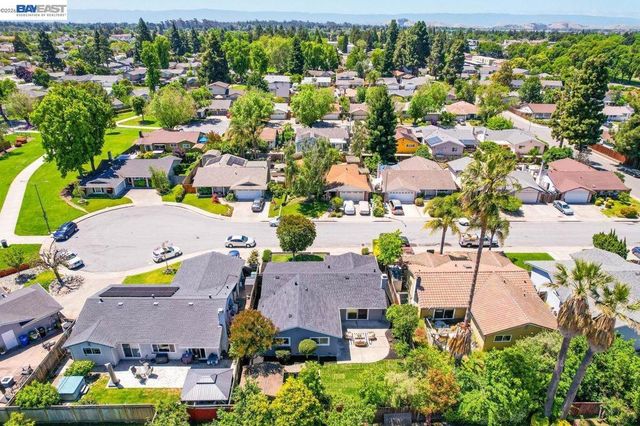 34352 Newton Ct, Fremont, CA 94555