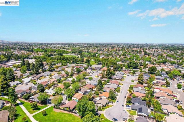 34352 Newton Ct, Fremont, CA 94555