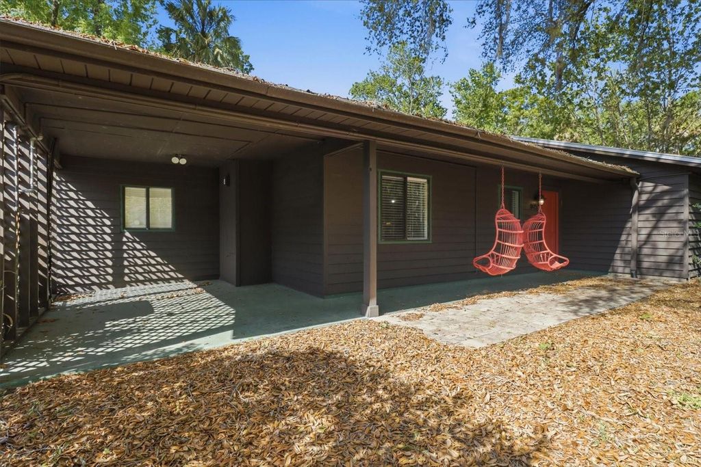 Image 2 of property listing at 8952 W WHITE DOGWOOD DRIVE, Homosassa, FL 34448
