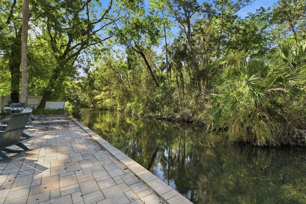 Image 32 of property listing at 8952 W WHITE DOGWOOD DRIVE, Homosassa, FL 34448