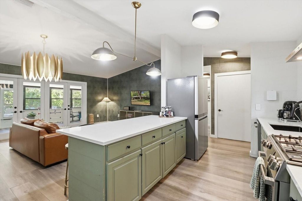 Image 7 of property listing at 8952 W WHITE DOGWOOD DRIVE, Homosassa, FL 34448