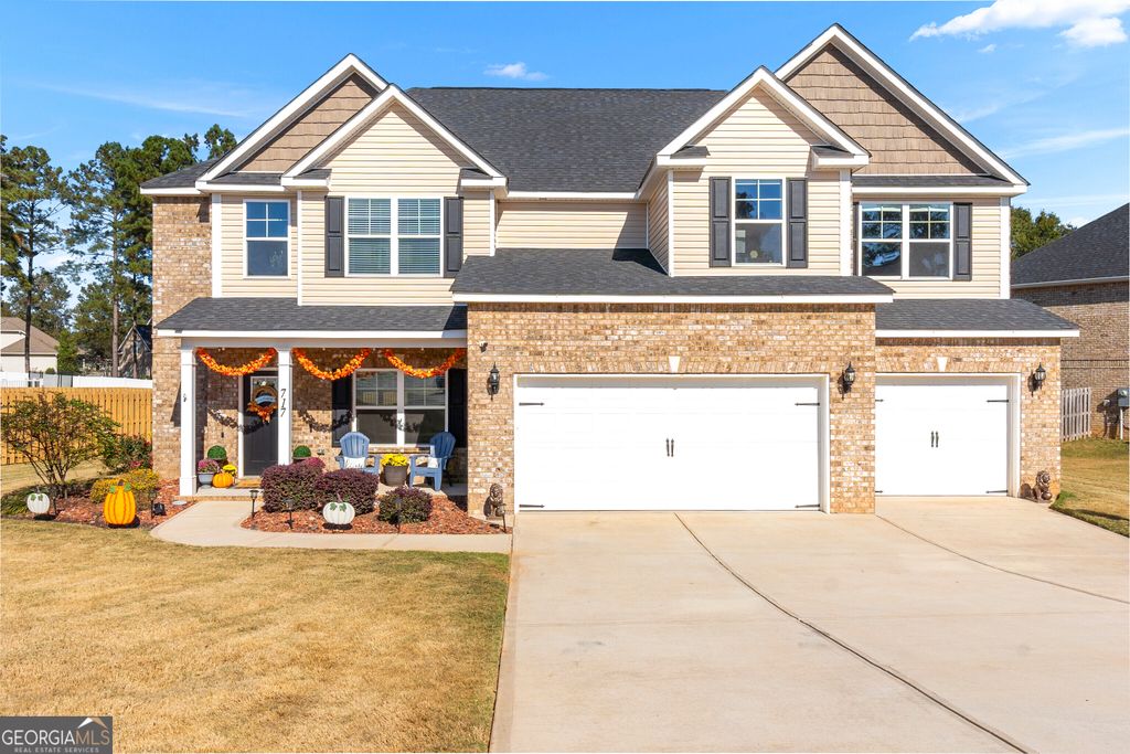 717 Foxborough Lane, Bonaire, GA 31005