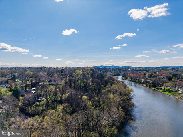 107 LITTLE RUN RD, Camp Hill, PA 17011