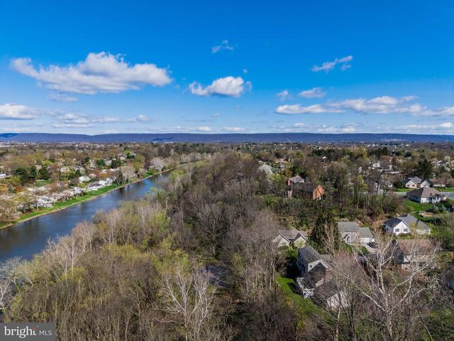 107 LITTLE RUN RD, Camp Hill, PA 17011