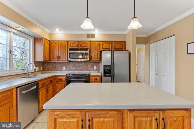 107 LITTLE RUN RD, Camp Hill, PA 17011