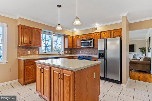 107 LITTLE RUN RD, Camp Hill, PA 17011