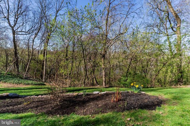 107 LITTLE RUN RD, Camp Hill, PA 17011