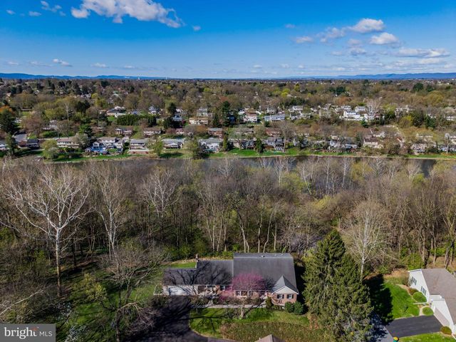 107 LITTLE RUN RD, Camp Hill, PA 17011
