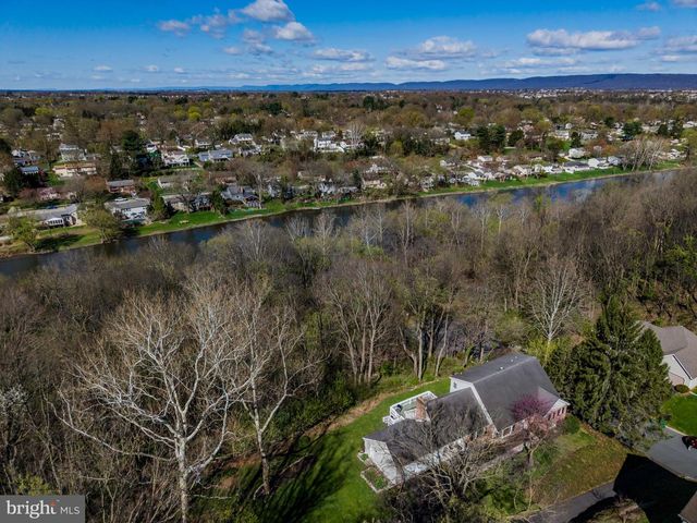 107 LITTLE RUN RD, Camp Hill, PA 17011