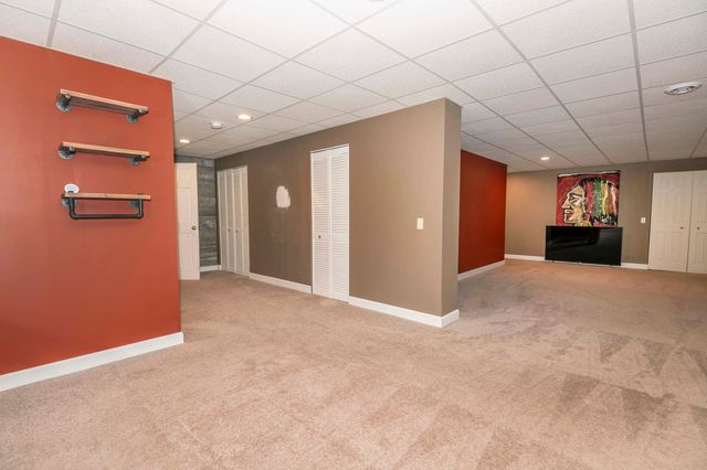 1702 Sierra Highlands Court, Plainfield, IL 60586