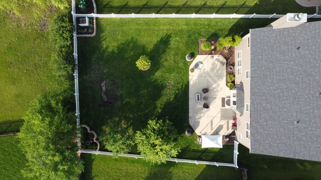 1702 Sierra Highlands Court, Plainfield, IL 60586