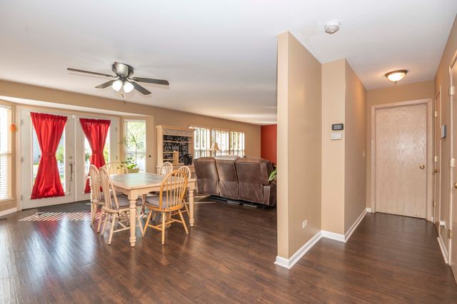 1702 Sierra Highlands Court, Plainfield, IL 60586