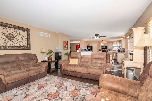 1702 Sierra Highlands Court, Plainfield, IL 60586