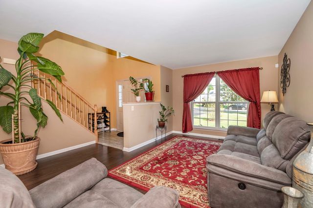 1702 Sierra Highlands Court, Plainfield, IL 60586