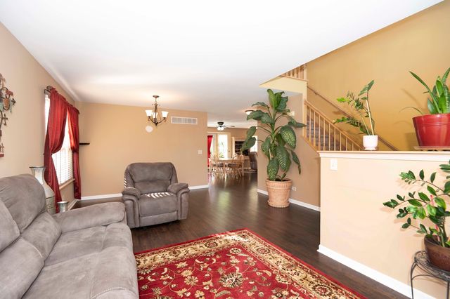 1702 Sierra Highlands Court, Plainfield, IL 60586