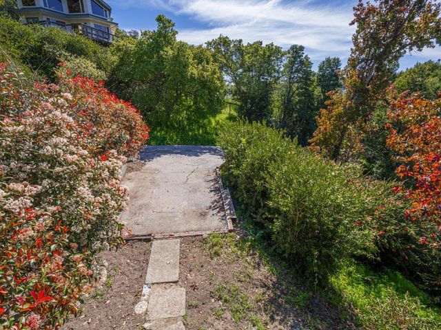 2004 Ocean Street, Santa Cruz, CA 95060