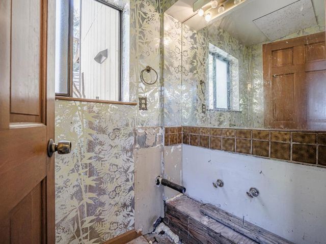 2004 Ocean Street, Santa Cruz, CA 95060