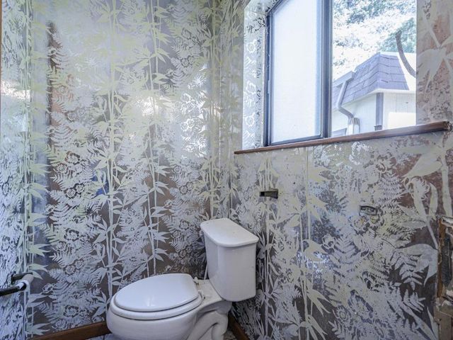 2004 Ocean Street, Santa Cruz, CA 95060