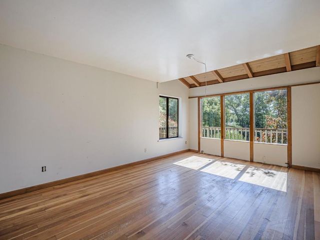 2004 Ocean Street, Santa Cruz, CA 95060