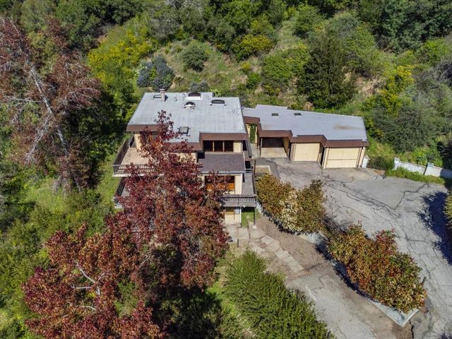 2004 Ocean Street, Santa Cruz, CA 95060